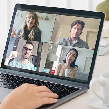 Online projektmenedzsment és kapcsolattartás
